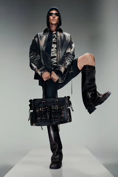 Look 8